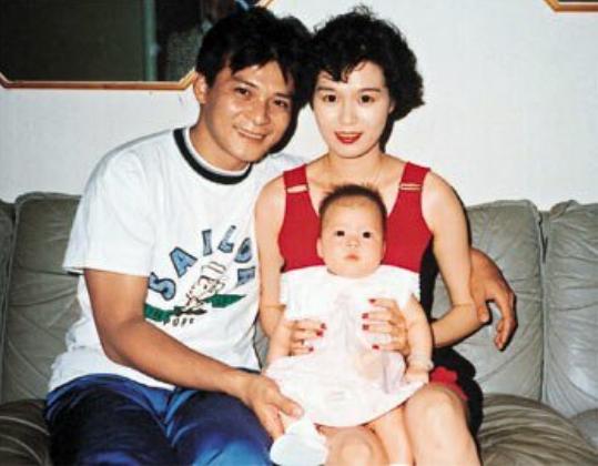 容忍妻子出轨，屡遭背叛却不离婚，黄日华才是真男人