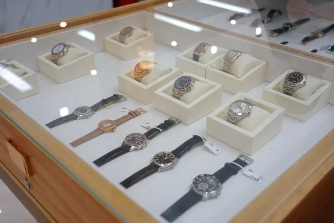 欧米茄超霸二手表哪款最值得入手,欧米茄超霸二手表价格