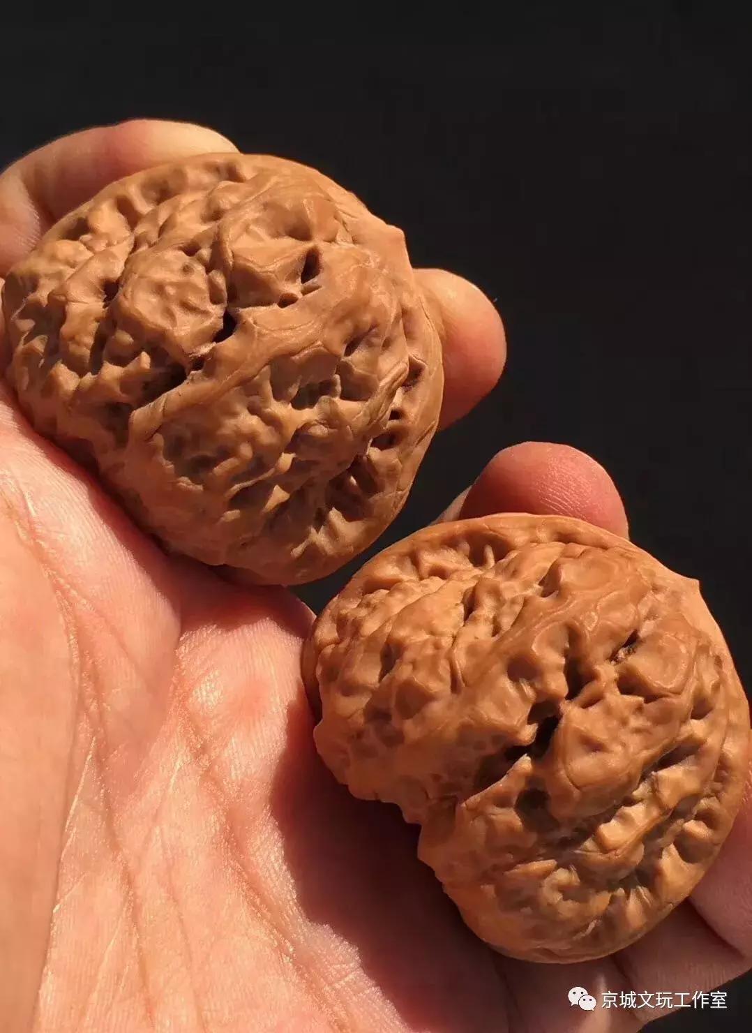 三分修保养详解,文玩核桃三分搓揉七分养