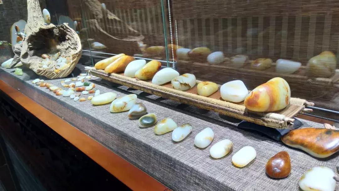 正宗俄料羊脂玉老坑,老坑羊脂玉和羊脂白玉区别