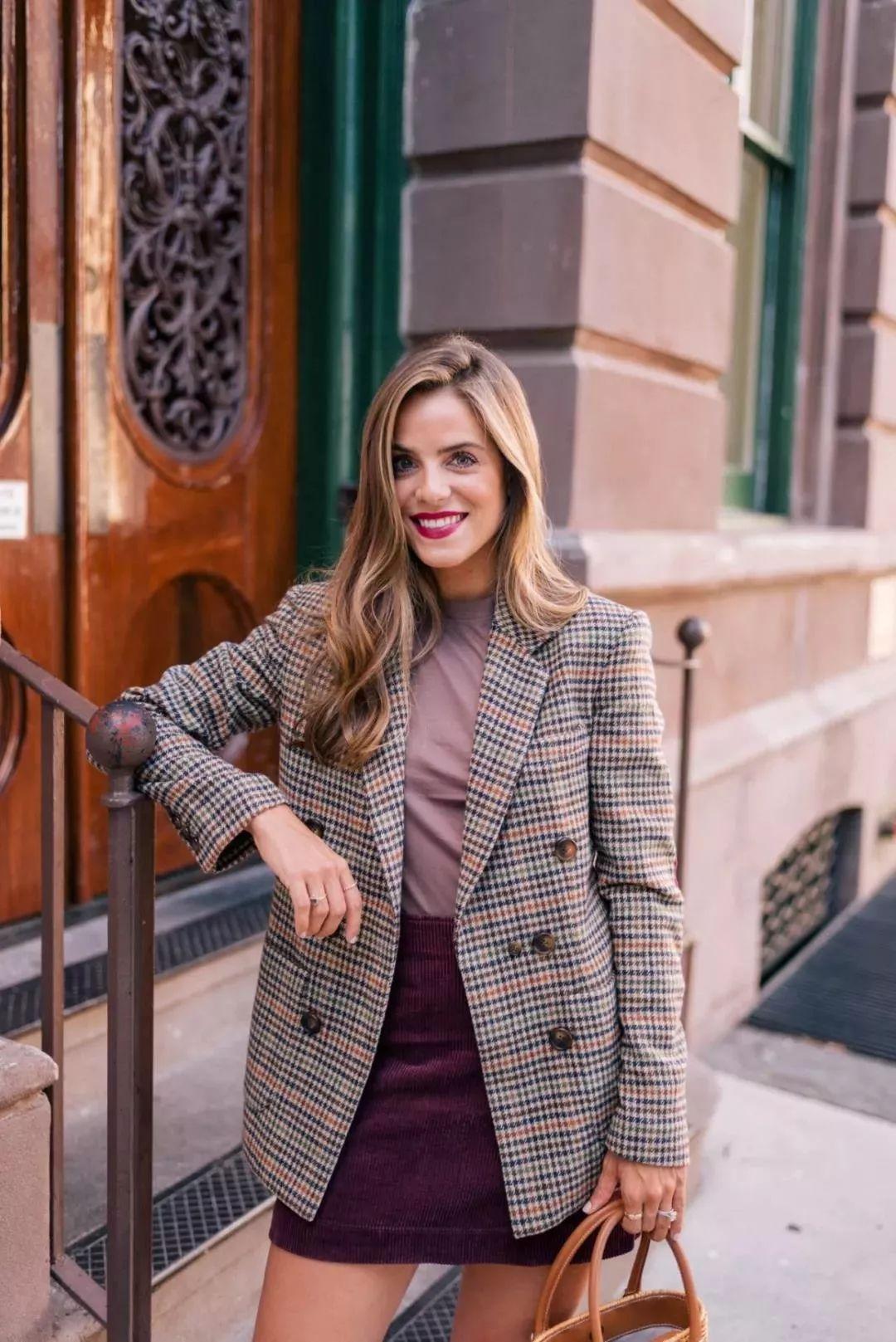 灯芯绒突然又流行了,百搭好穿的灯芯绒