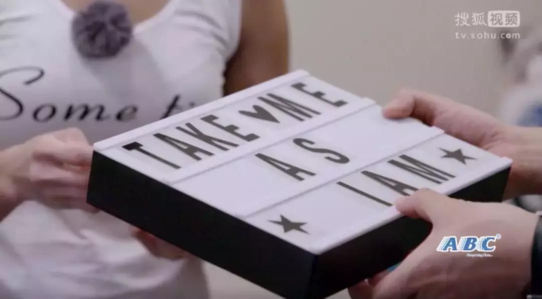 罗拉是最美搬运工吗,香港最美搬运工罗拉