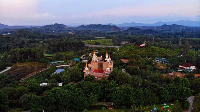海南适合自驾游的景点有哪些,海南自驾有哪些值得去的地方