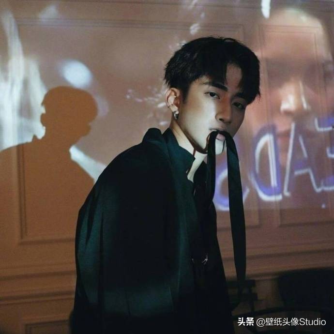 浪漫玫瑰男生头像,男生玫瑰浪漫头像