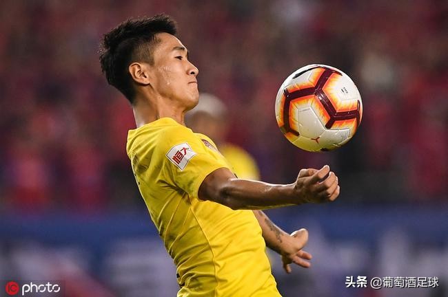 韦世豪积极回防,韦世豪为什么这么难成大器