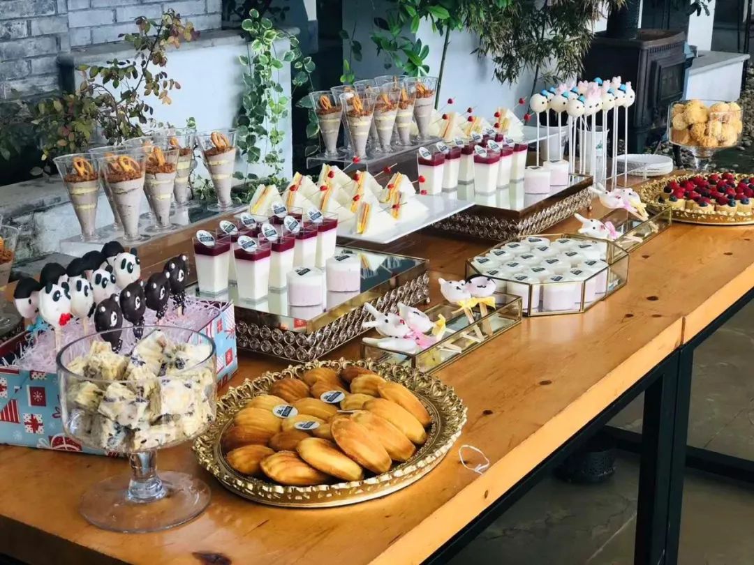 不靠娱乐设施、不接待散客、不主动宣传，这个庄园依然被引爆