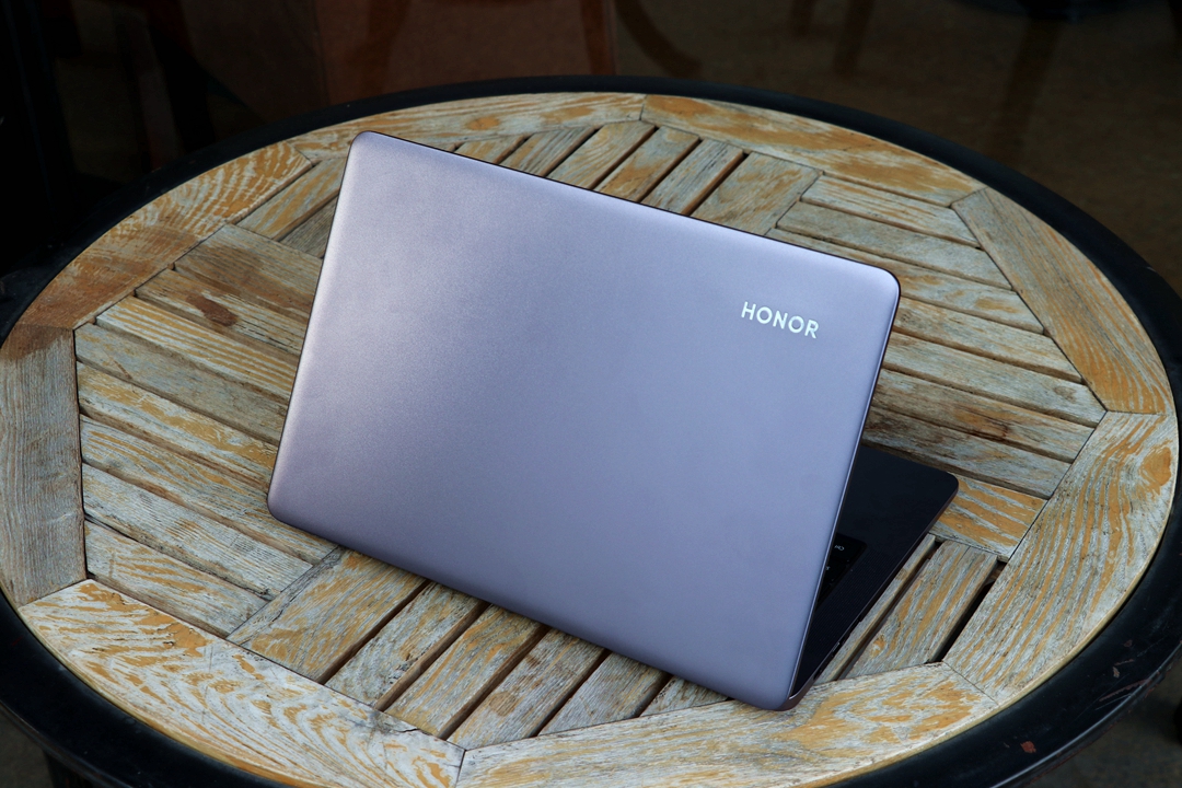 荣耀2019magicbook和magicbookpro,荣耀magicbook142050续航