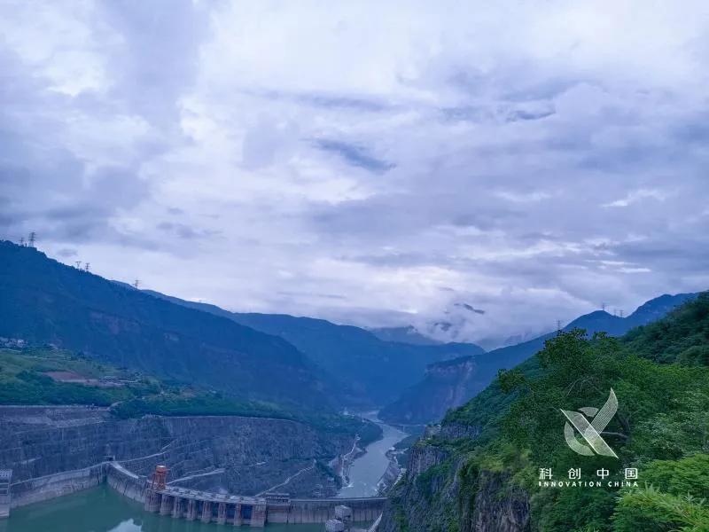 国外专家评价国家电网,国家电网有多厉害