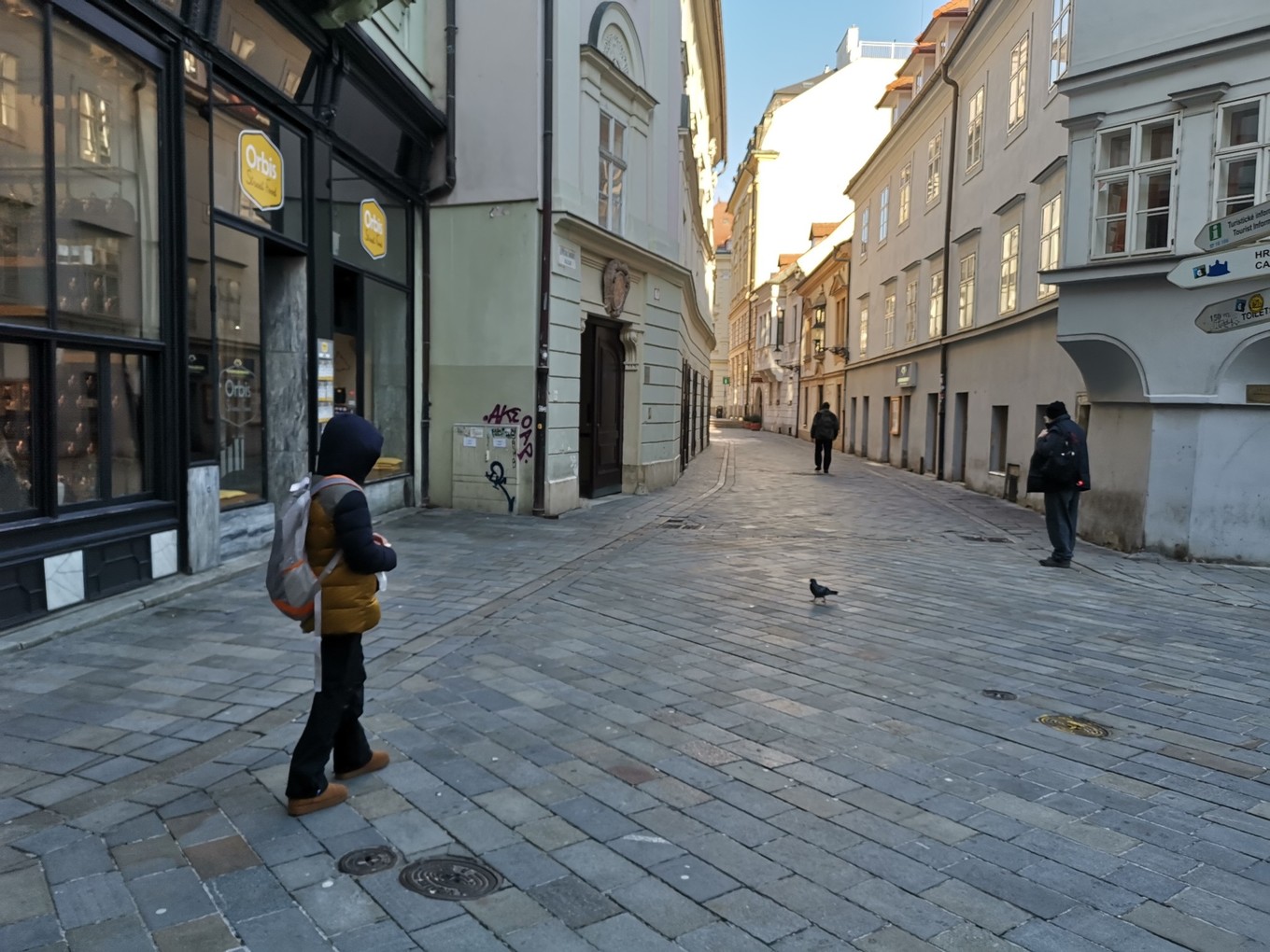 中欧旅游攻略多瑙河,中欧览秀城美食