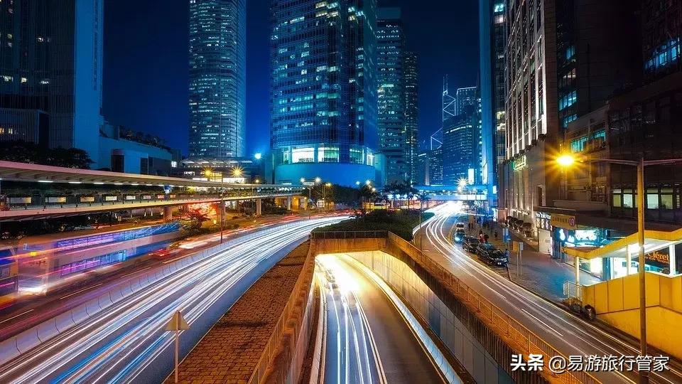 什么时候买东西打折,什么时候去买打折的衣服便宜