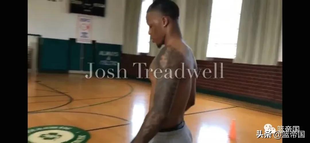 两层三秒区、三条三分线?看完这些感觉不认识篮球场了