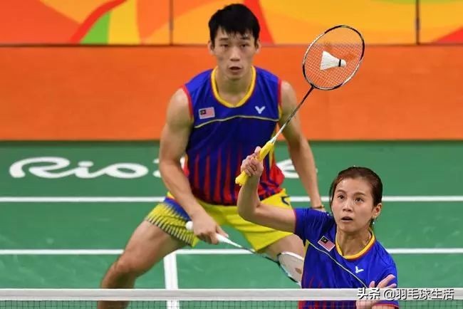 羽毛球高远球怎么打不到后场,羽毛球高远球打不到底线