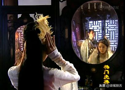 古装女子对镜梳妆打扮谁更美,盘点古装美人对镜梳妆