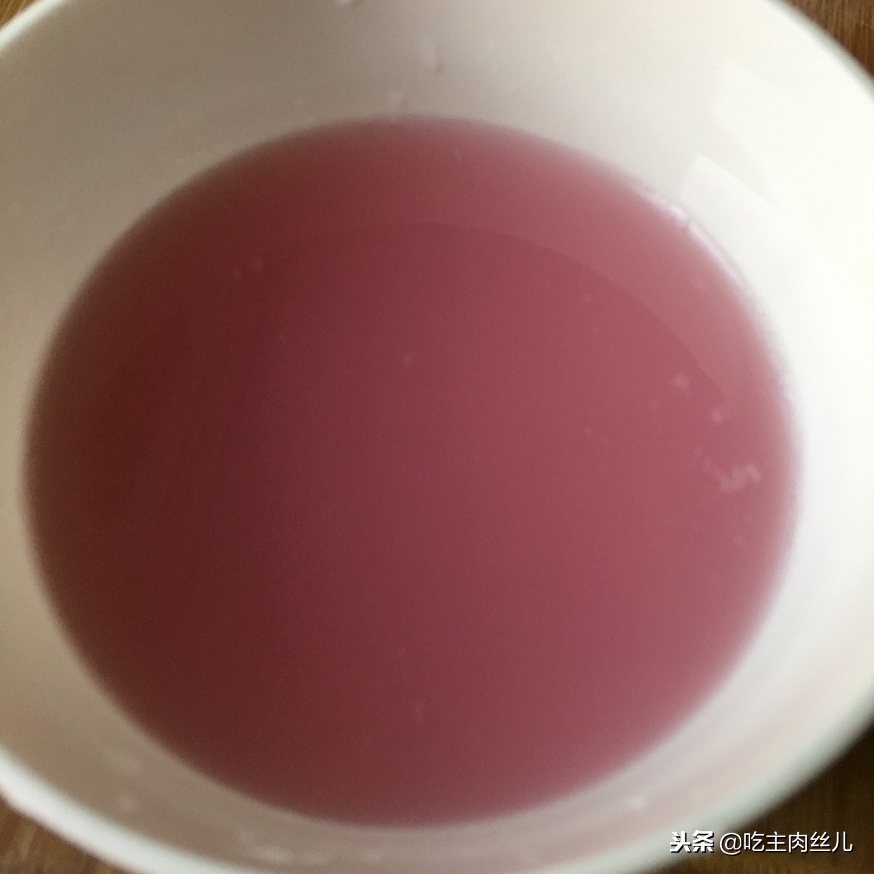 饺子皮不硬的秘诀,饺子皮不粘的小窍门