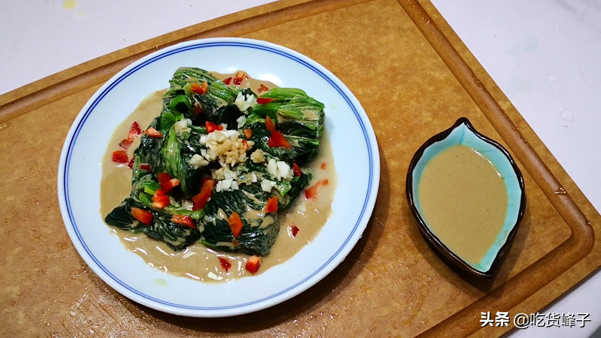 用油调芝麻酱的方法,调芝麻酱千万别直接用水