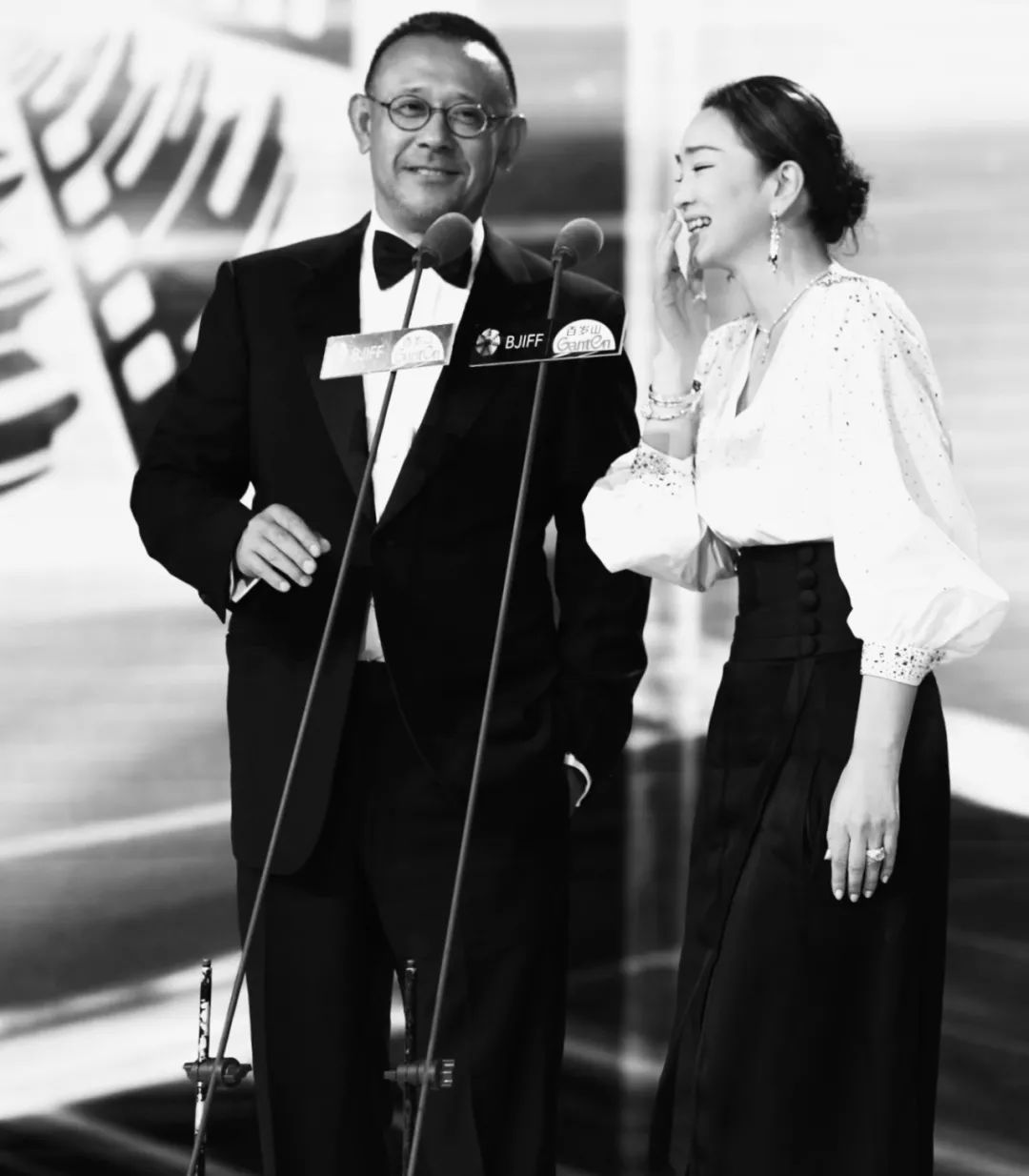 陈坤和巩俐走红毯颁奖,巩俐戛纳红毯惊艳全球