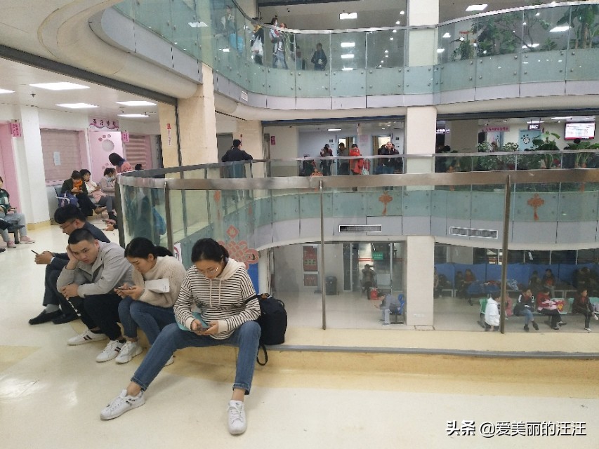 时隔三天再次来到湖北省妇幼保健院，人依然的多，太不容易了！