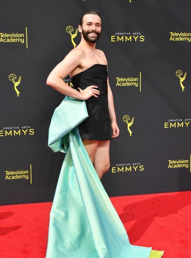 女明星穿礼服活动,女星的红毯礼服只穿一次吗