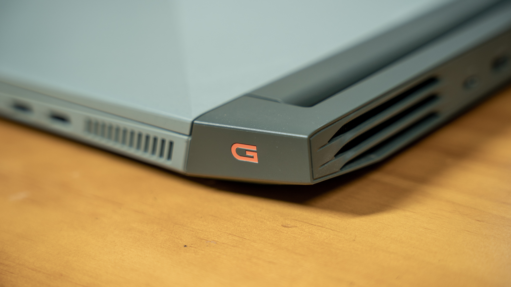 戴尔游匣g15如何开启独显直连,笔记本还可以怎么使用