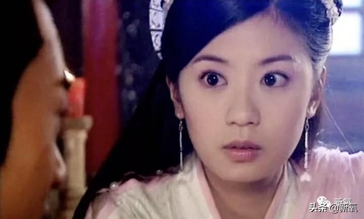 剧中绿茶婊始祖这次竟然秒杀了刘亦菲，她终于被扶正了…