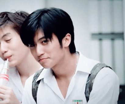 谢霆锋10亿,谢霆锋身价对比周杰伦