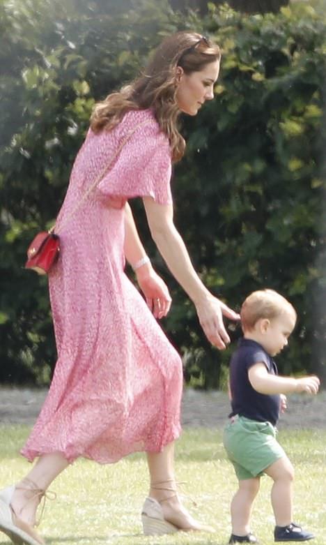 凯特梅根新动态,梅根凯特合体