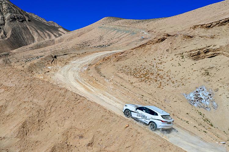 长安欧尚x5过烂路测试,长安欧尚x5爬坡能力有多强