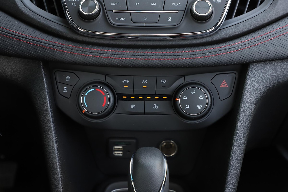 科鲁泽usb怎么设置只充电,科鲁泽的usb接口不工作可以修么