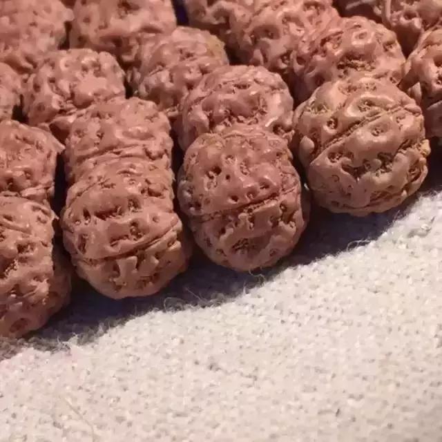 冬天的手串保养,冬天手串保存方法