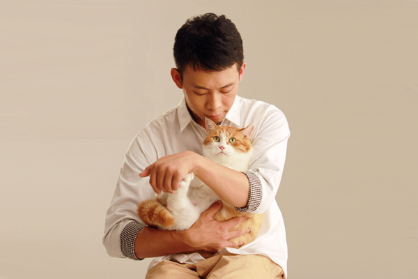 张译和陈松伶为什么会选择丁克,张译为何娶大6岁二婚妻子带孩子