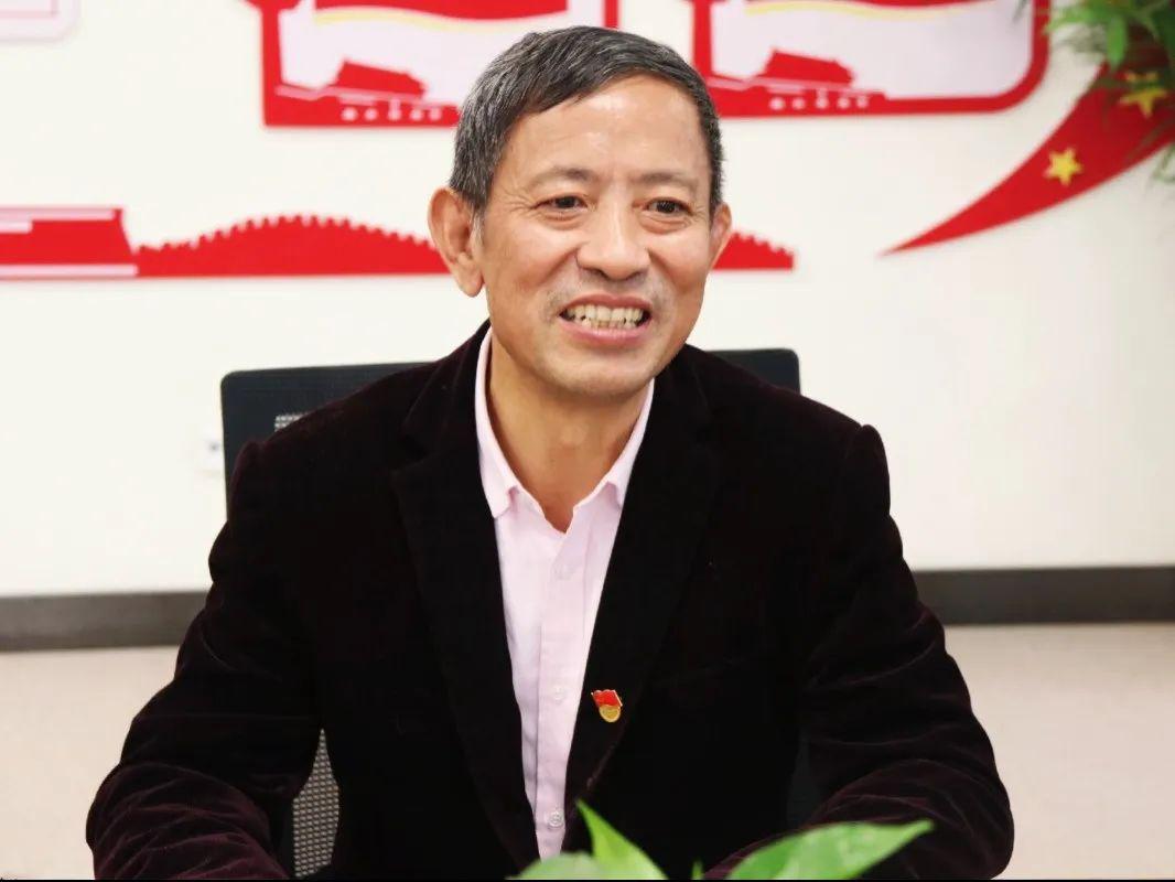 聚四海英才之荟萃，光明这所高标准学校正在崛起