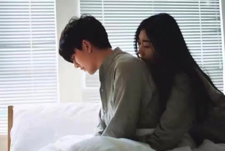 爱情是靠真诚还是套路,爱情真的不会变心吗