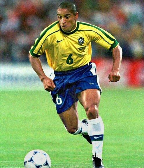 盘点足坛里的超远射门,足坛十大精彩远射球员名单