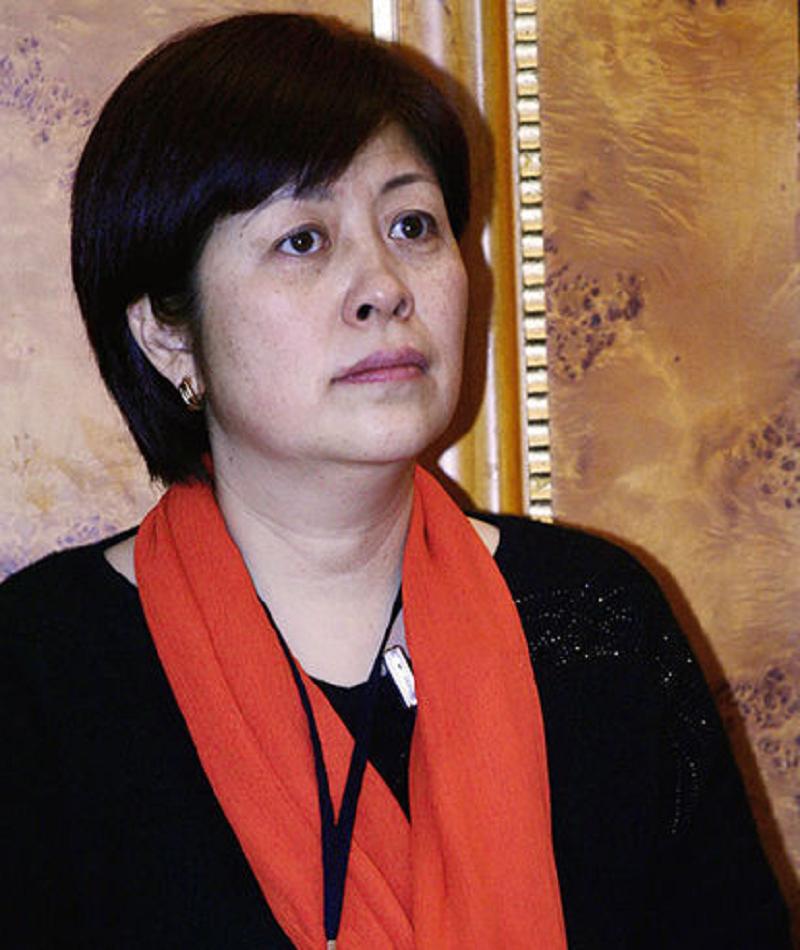 负债几十亿的华谊兄弟,华谊兄弟哪一年落寞的