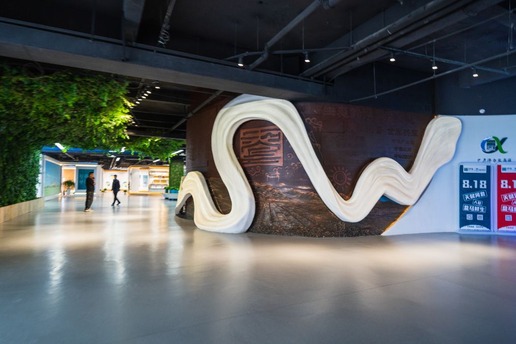 她是滔滔千里黄河的宠儿,阴山之下、河套之上的掌上明珠