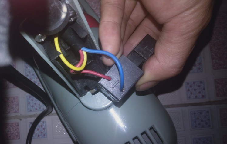 插电式手电钻有带扭力调节的吗,充电式手电钻内部齿轮构造