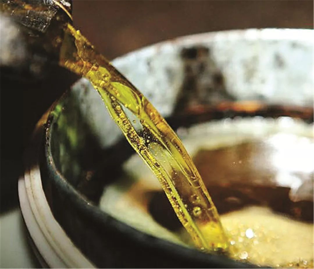 茶油多少钱一斤超市有卖吗,茶油为什么卖100元一斤