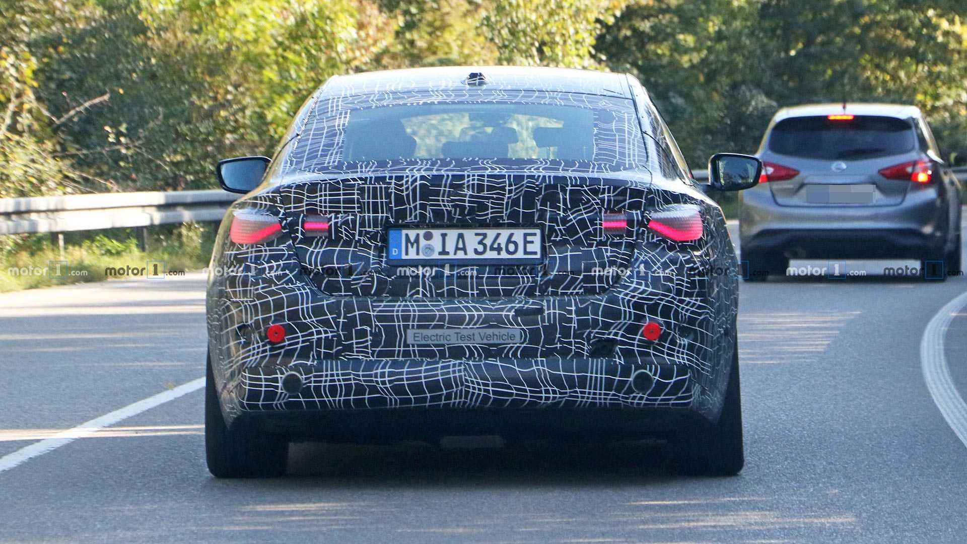 2023款全新宝马i4实际续航,最大功率430马力续航超650km