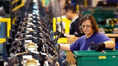 加拿大鹅与国产羽绒服哪个好,国产羽绒服堪比加拿大鹅