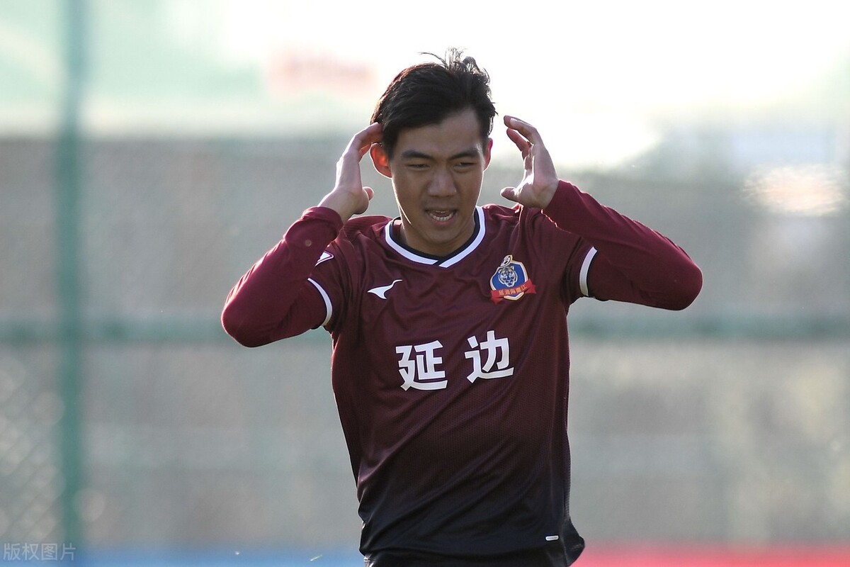 延边龙鼎0:2广州队全场集锦,1:3落后逆转夺冠最后两分钟