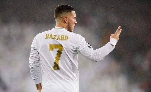 阿扎尔在皇马3年进6球躺拿6冠图片,阿扎尔白斩鸡