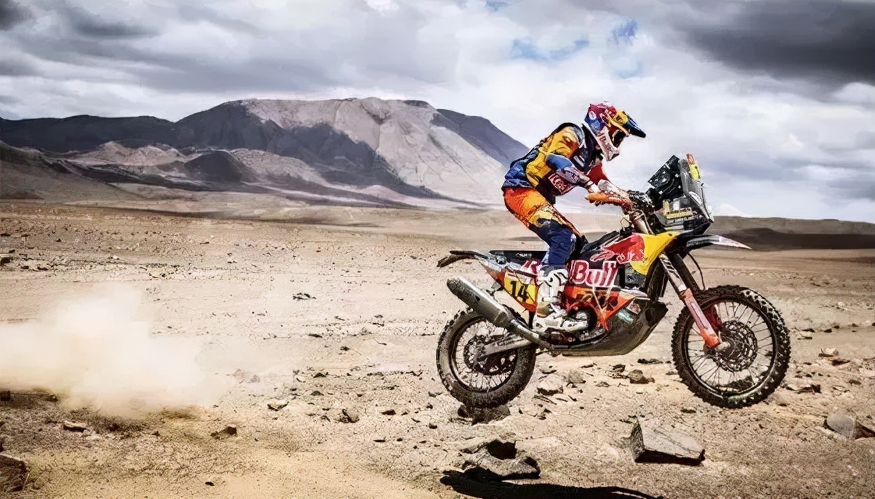 辐条轮毂摩托车,好的摩托车为什么轮毂还是辐条的