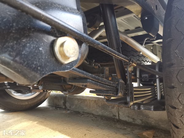 福田小货郎皮卡评测,福田小货郎皮卡和长安神骐f30对比