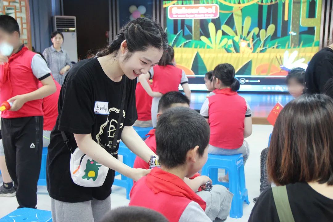 来客茂公益活动新春送福,苏州来客茂公益活动