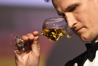 每个人患癌风险高达36%,识别12个癌症早期信号能救命