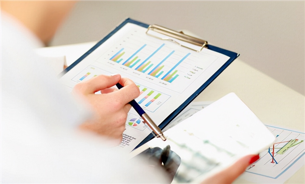 维修费和折旧费计入什么科目,固定资产折旧费修理费计入