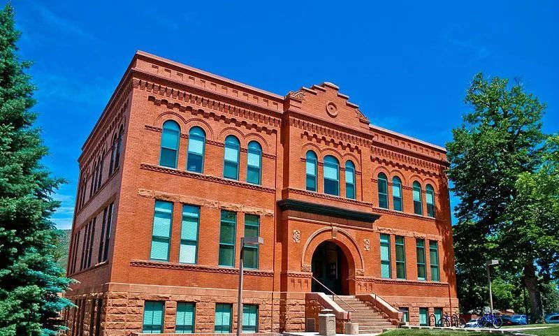 绉戠綏鎷夊澶у涓逛經鍒嗘牎,缇庡浗涓逛經澶у