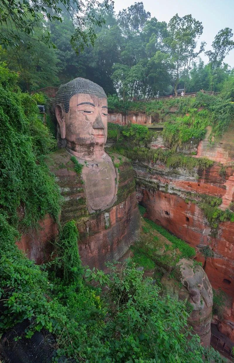 乐山大佛脚被水淹没奇观出现,乐山大佛再次被水淹没图片