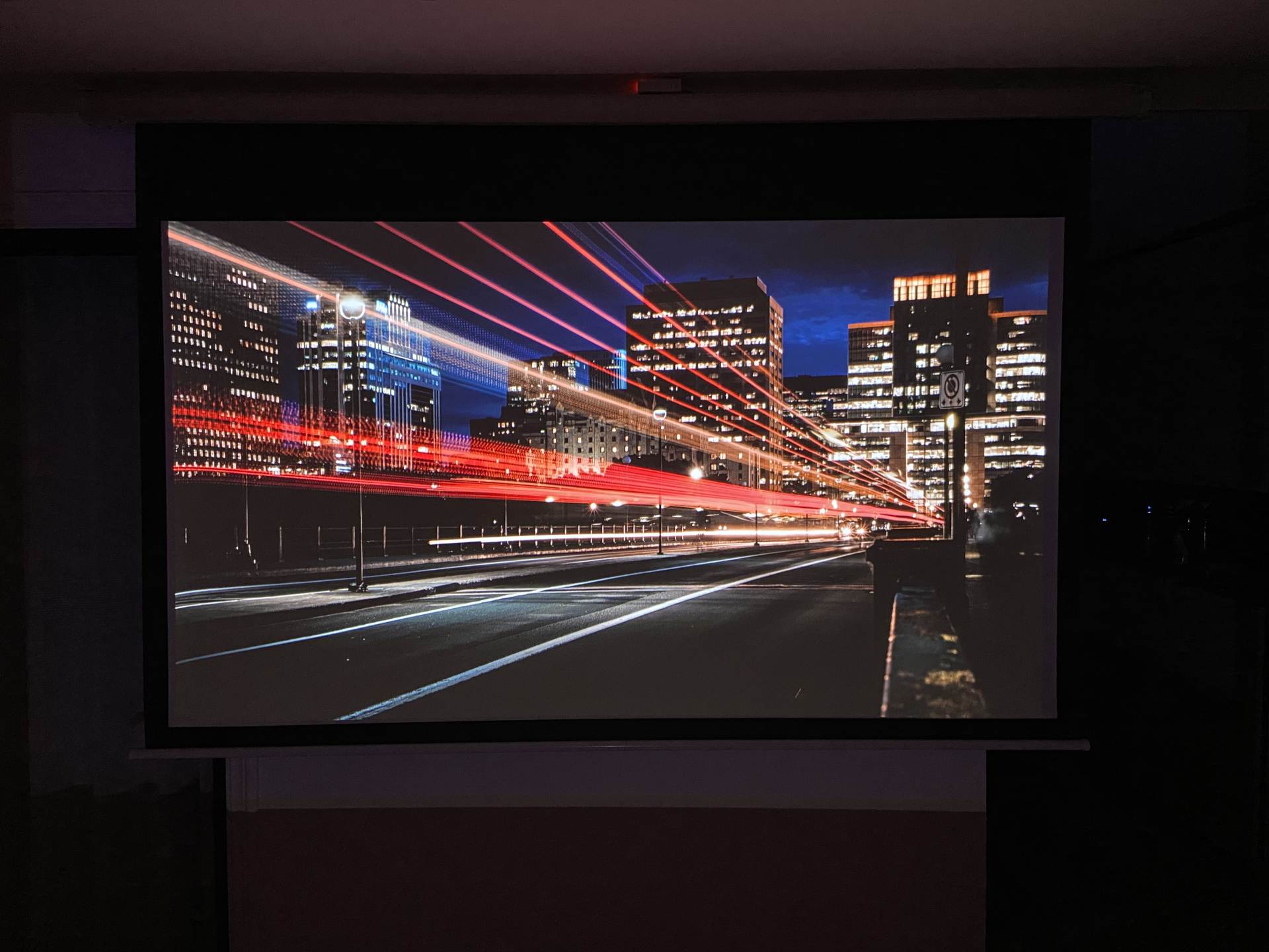 4k智能投影仪,智能4k声控投影仪