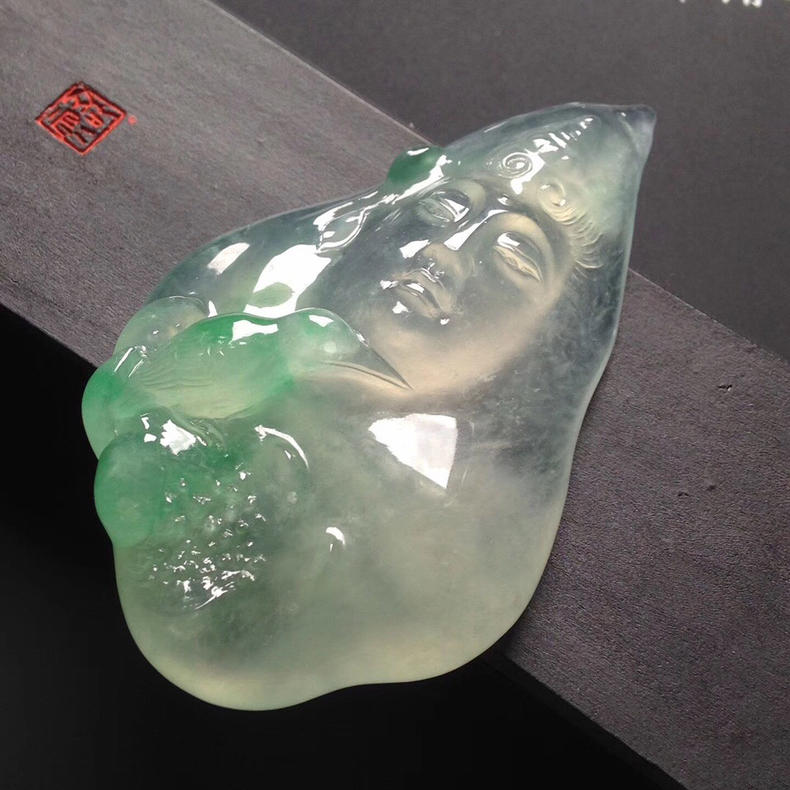 冰种翡翠到底是什么,真正的冰种翡翠原来是这样的